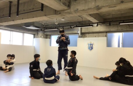 CAVE BJJ キッズ 柔術 練習風景